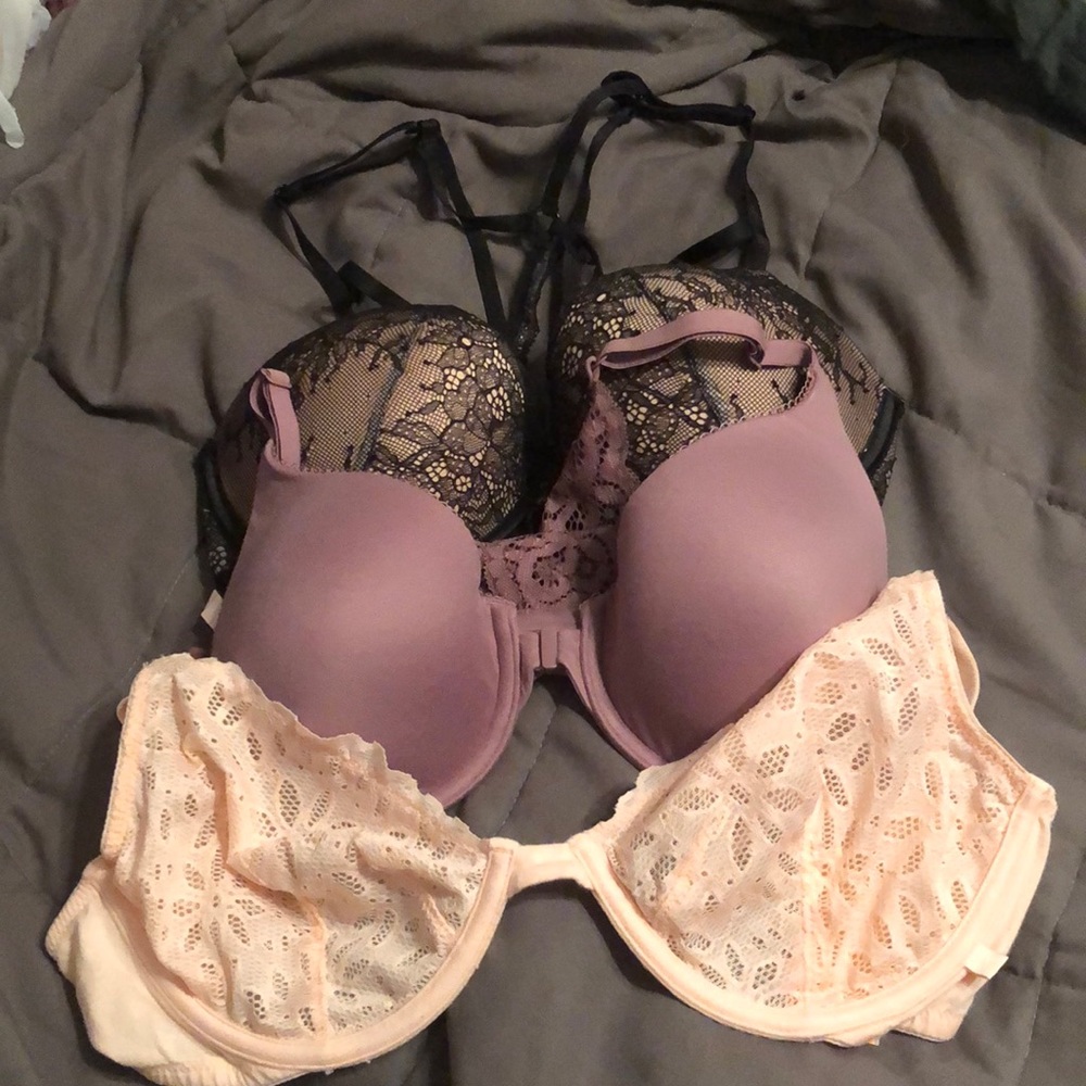 Victoria’s Secret 32D bra bundle